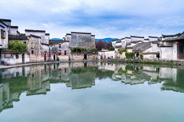 我国的礼仪主要有八礼四仪。